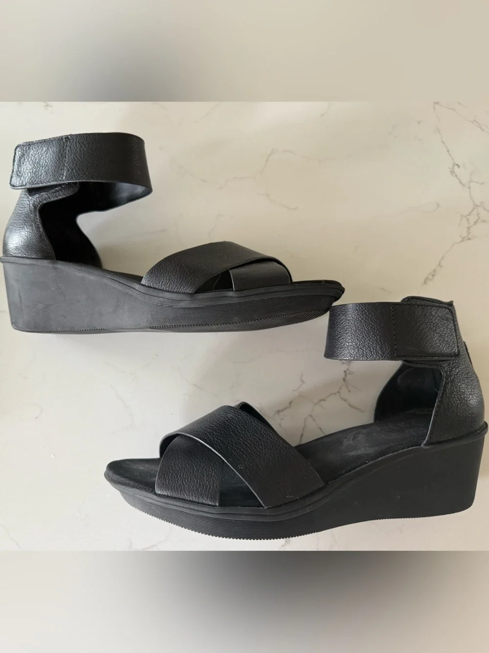 Naturalizer Riviera Black Leather Wedge Sandals